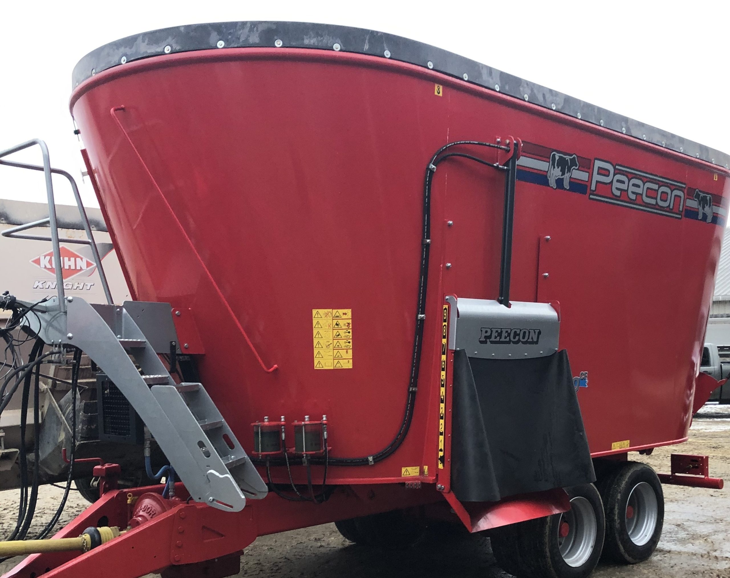 Auburn, NY Feed Mixer Vertical TMR Mixer Wagon l Cuff Farm Service
